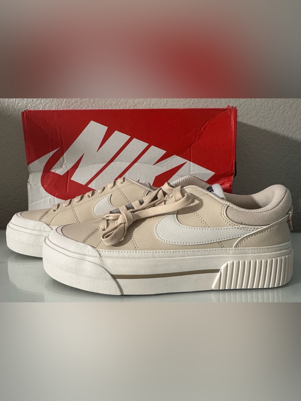 Nike Women’s Court Legacy Lift in White / Sail in Size 8